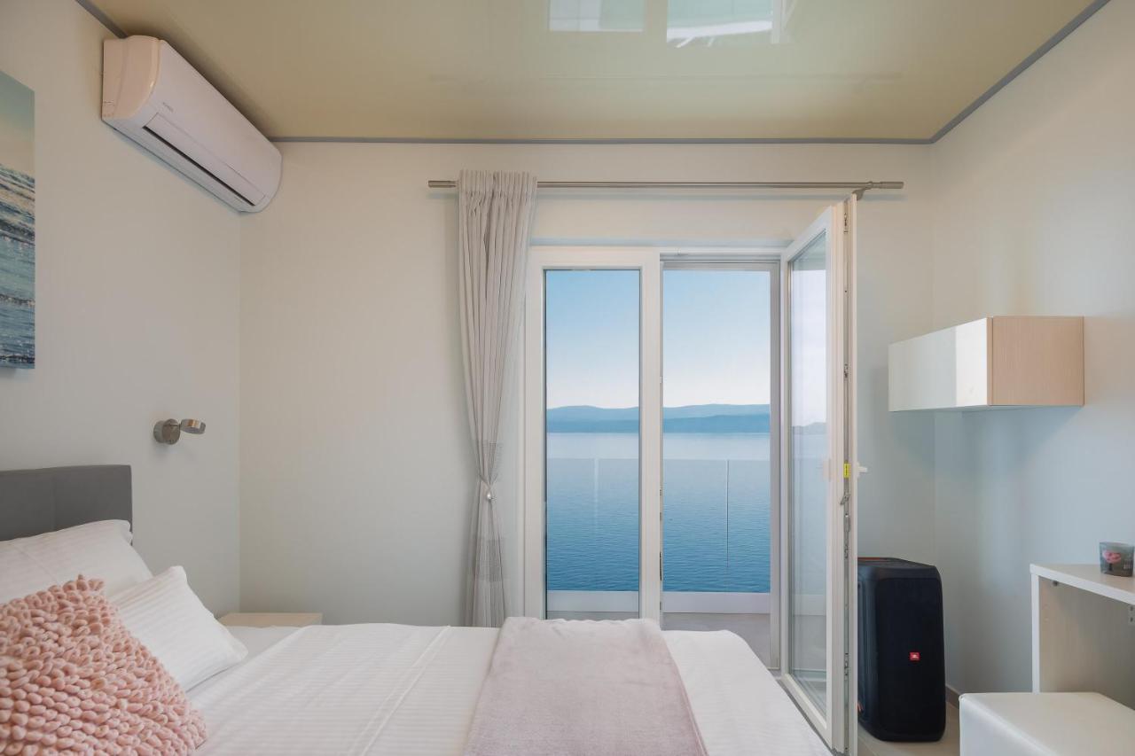 Beachfront Holiday Home - Private Heated Pool Mimice Dış mekan fotoğraf