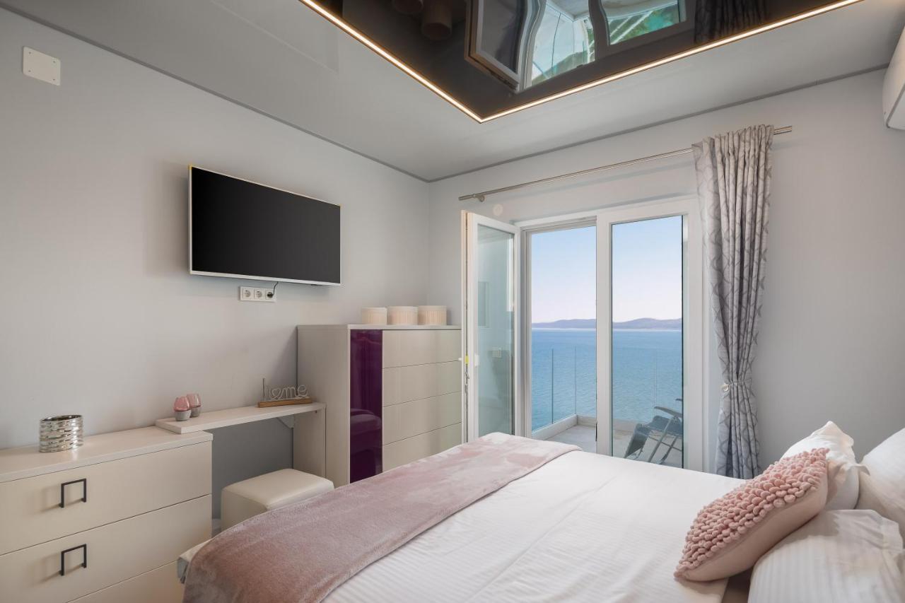 Beachfront Holiday Home - Private Heated Pool Mimice Dış mekan fotoğraf