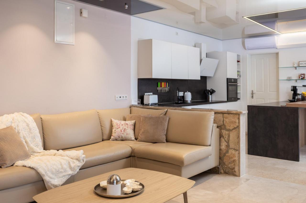 Beachfront Holiday Home - Private Heated Pool Mimice Dış mekan fotoğraf