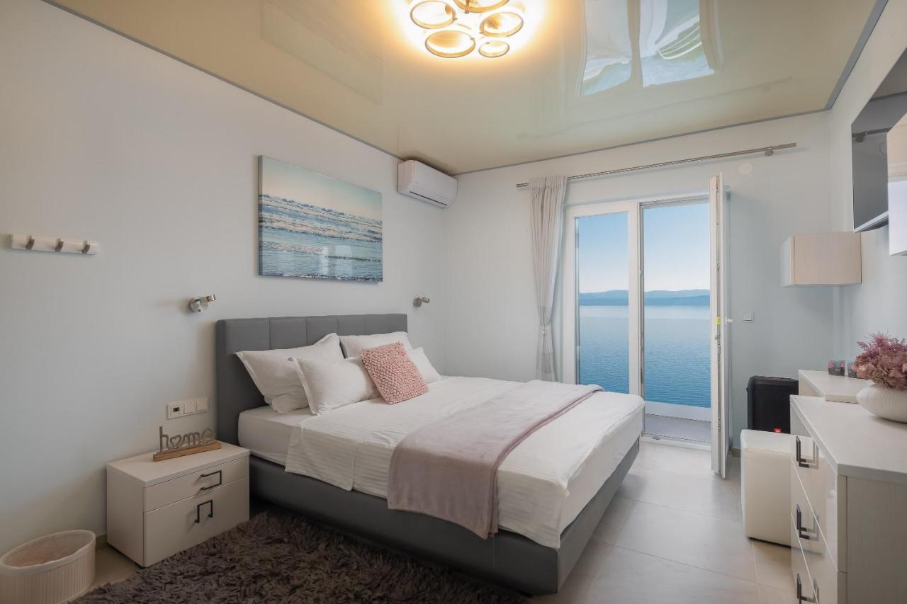 Beachfront Holiday Home - Private Heated Pool Mimice Dış mekan fotoğraf